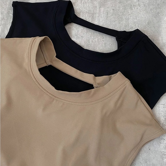 Black Open Back Top - Picture 6 of 8